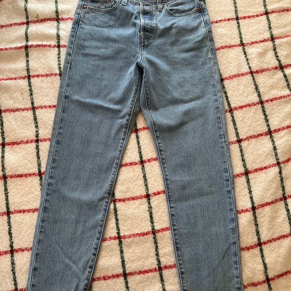 Women’s Levi’s Wedgie Jeans